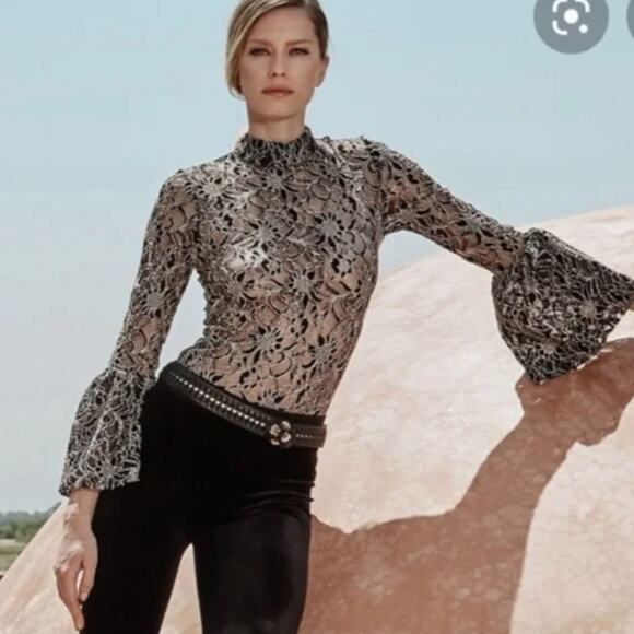 Anne Fontaine Sabine Sheer Lace Blouse w/ Bell Sleeves Size 40 (6-8) NEW - Picture 4 of 13